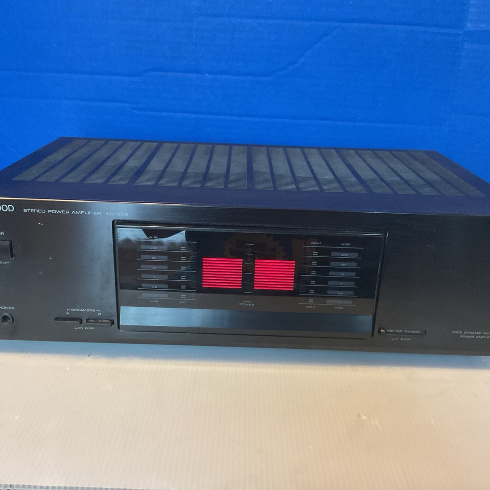 Kenwood KM-208 Stereo Power Amplifier Powers On Untested