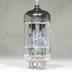 Siemens (Telefunken Label) 12AU7/ECC82 Long Plate Angled D-Getter Germany 1956