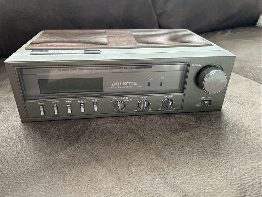 Vintage Juliette AM/FM Electronic Clock Radio Alarm Tested Works Model MC-3030