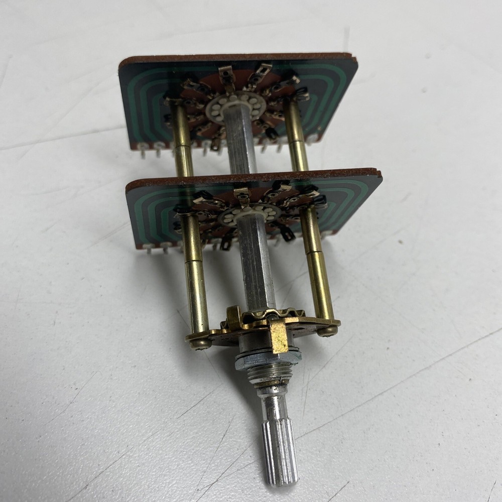 Pioneer SA-9500 – Bass – Rotary Switch – Part# ASD-033-A (1 Only)