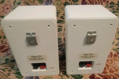Realistic Minimus 7 Speaker Pair 40-2045 White 40W 8 Ohm Radio Shack Tested