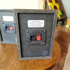 Realistic Minimus 2.5 /7 Inch Speakers. Excellent Condition!