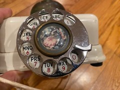1967 United States Telephone Company heavy Rotary Phone MODEL US 4 – JAPAN