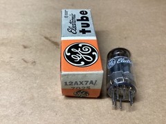 General Electric GE 12AX7A / 7025 tube #112H111*CO