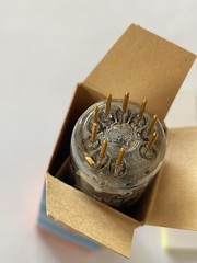 Telefunken E88CC (NOS) Getter Gold Pin Germany Diamond Lot 1 unit