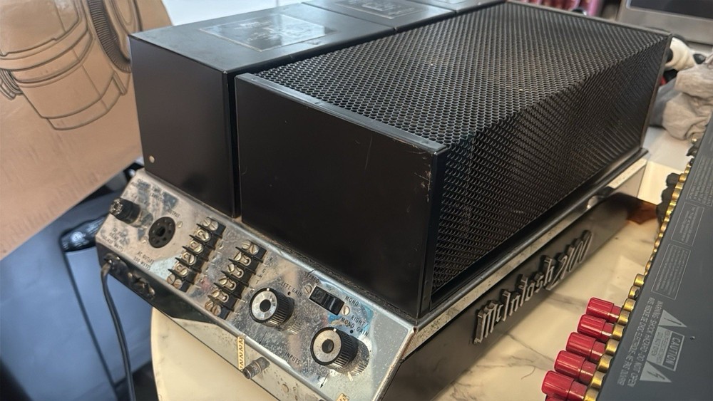 McIntosh MC2100 Power Amplifier – Serviced Recently Collector’s Dream 1 OWNER