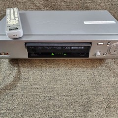 Sony SLV-N88 Hi-Fi Stereo 4-Head VHS VCR Player Tested