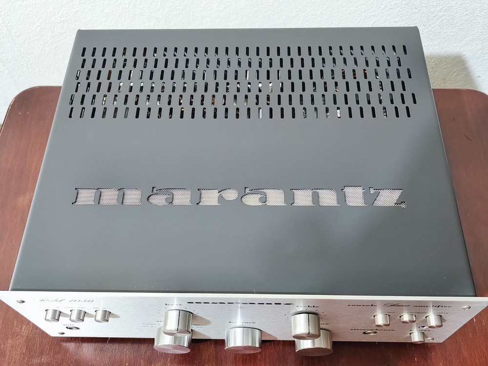 MARANTZ 1030 STEREO INTEGRATED AMPLIFIER , serviced, new cover