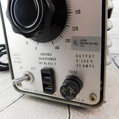 Vintage Ohmite VT4-F Variable Transformer 3.5 amp POWERS ON – NOT TESTED Clean