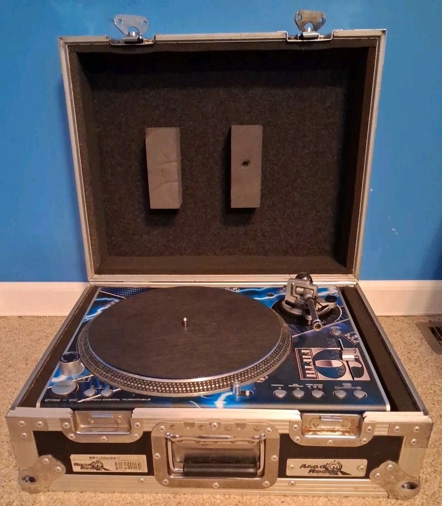 Stanton STR8-100 Professional DJ Digital Turntable w/ Power Cord & Travel Case