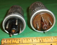 2-Vintage AEROVOX Octal-Base Plug-In Electrolytic Can Capacitors E2C4 30-10-10uF