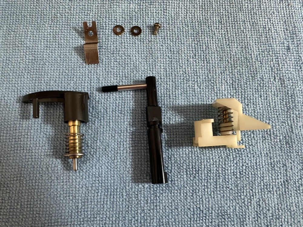 Pioneer XL-1300 PL-518 516 540 560 Vintage Turntable parts Lift From Japan