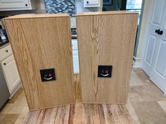JBL 2600 2-Way Speakers/ Refoamed & recapped / Super clean pair / Sound great!