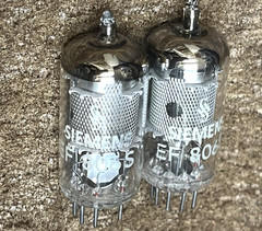 MEGA RARE SIEMENS NOS MATCH PAIR EF806S EF86 6267 Z729 1960S GERMANY TUBES VALVO