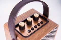 Fuse Andle Brown Real Wood Vintage Retro Bluetooth Speaker w/ Leather Handle