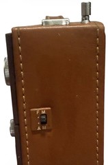 VINTAGE 1970s MCM MAGNASONIC FM/AM SOLID STATE RADIO TURNS ON!