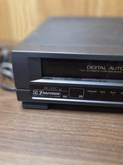 Vintage Emerson VCR Video Cassette Player VCP680 Digital Auto Tracking WORKS