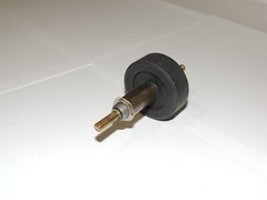 Sansui G-3000 Dial Indicator Tuning Shaft Assembly 7036540