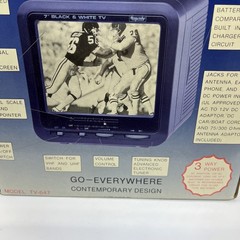 Vintage Rhapsody Model TV– 647 Rechargeable Portable 7 Inch