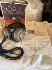 Realistic Nova 40 Hi Fi Stereo Headphones Vintage Tested Working EXCELLENT