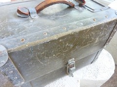 Vtg Aeronautical Radio Metal Carry Case, Olive Brown Unknown Brand