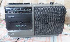 Vintage General Electric GE 3-5264A Radio AM/FM Cassette Player , TESTED