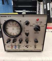 Letrotech Model V-7 Vectorscope Instrument for Testing BW and Color TVs, Vintage