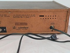 VINTAGE WINDSOR AM/FM 8 TRACK STEREO RECEIVER PLAYER WITH ANTENNA TESTED 70’S