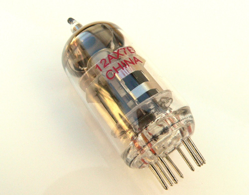 12AX7 ECC83 extra low noise valve for guitar / Jukebox / HiFi amplifier 12AX7B
