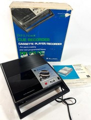 Bell & Howell 3060 Cue Solid State Cassette Tape Recorder Player WORKS WITH BOX