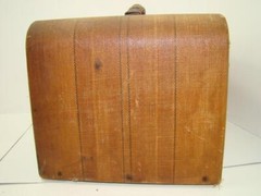 Vintage TrueTone Five Battery Radio Tweed