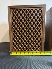 Vintage 8 Ohms 3 watts Woodgrain Speakers Set 12″ x 8 1/2″ Made in Japan