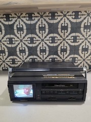 Vintage 1988 Goldstar/LG Viewmax GVT-9100M Portable VCR 5” Color Monitor WORKS