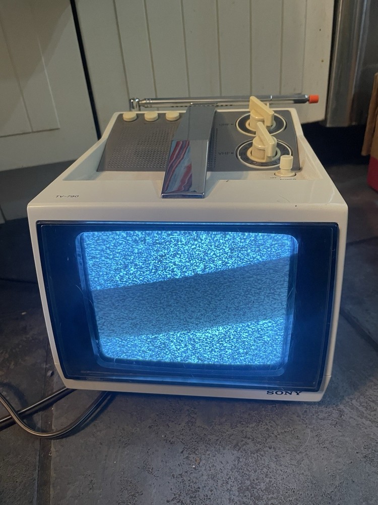 Sony TV-790 7“ Television 1975 Black &White Retro Vintage CRT TV WITH BATTERY