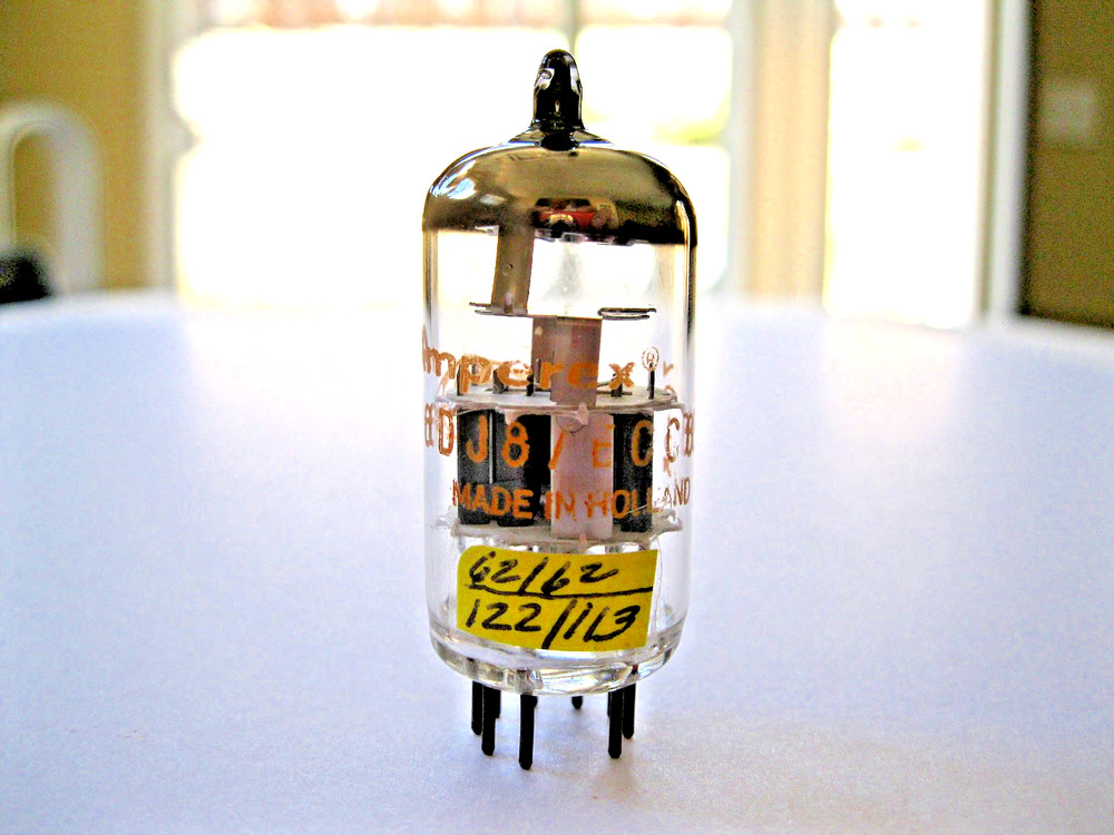 AMPEREX 6DJ8/ECC88 VACUUM TUBE GRAY PLATE MADE IN HOLLAND TV-7 TESTED NEW.