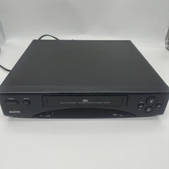 Sanyo VHR-5214 VHS VCR Digital Auto Tracking – No Remote Tested & Works