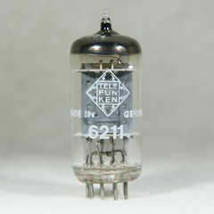 Telefunken 6211 Long Ribbed Plate Diamond on Bottom Germany Strong