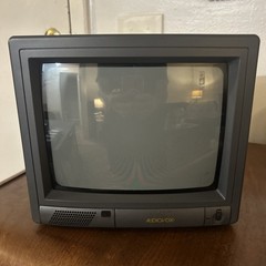 Audiovox AVT-975 9″ CRT Portable Retro Color TV Vintage Gaming NO CORDS UNTESTED