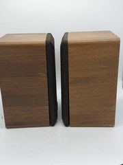 Set of Vintage Realistic Minimus 7W Speakers 40-2039A Walnut Wood 8 Ohms 40W Max