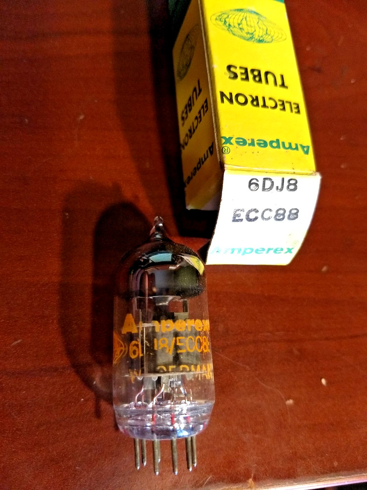 Amperex 6DJ8 / ECC88 Vacuum Tube Globe Logo West Germany Tested Very Strong