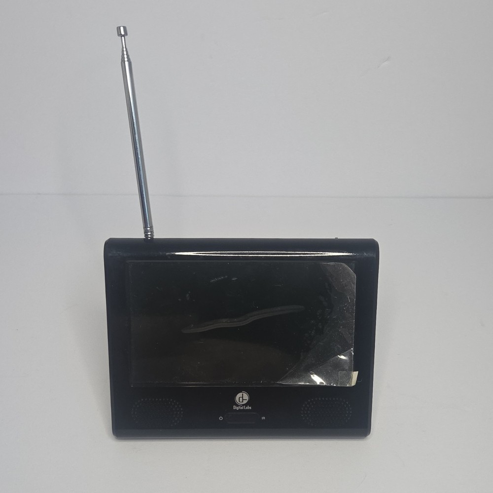 Digital Labs DT191SA Portable Television 7″ No Cord Untested