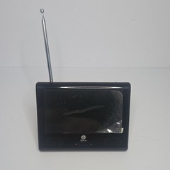 Digital Labs DT191SA Portable Television 7″ No Cord Untested