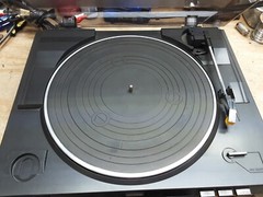Vintage 1996 Pioneer PL-990 Automatic Stereo Turntable (Parts/Repair -Powers On)