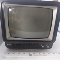 RCA TV 9″ Portable Analog B&W Tested POWERS ON 336H 2813833-1 Made In TAIWAN