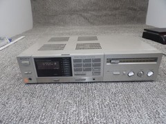 Sony STR-V220 FM/AM Stereo Receiver Quartz Lock Signal Synthesizer Vintage Silve