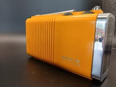 Vintage Philco Ford R131 AM/FM Solid State Portable Radio YELLOW Taiwan RARE