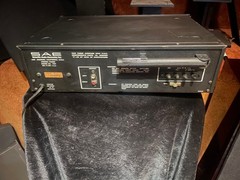 SAE Two T3U Stereo Tuner AM/FM