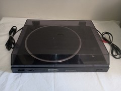 Vector Research Belt Drive Auto Return Turntable VT-155 w/Shure Cartridge TESTED