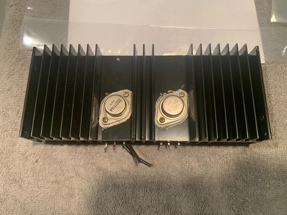 Kenwood KA-8100 Integrated Amplifier – Heatsink + Outputs