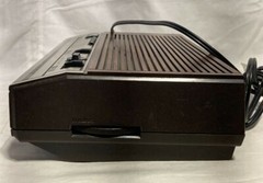 Vtg. GE FM /AM Woodgrain Clock Radio with Alarm Model# 7-4634B Malaysia